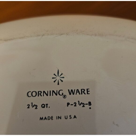 Vintage Corning Ware Blue Cornflower 2.5 Qt. Casserole Dish - Picture 2 of 5